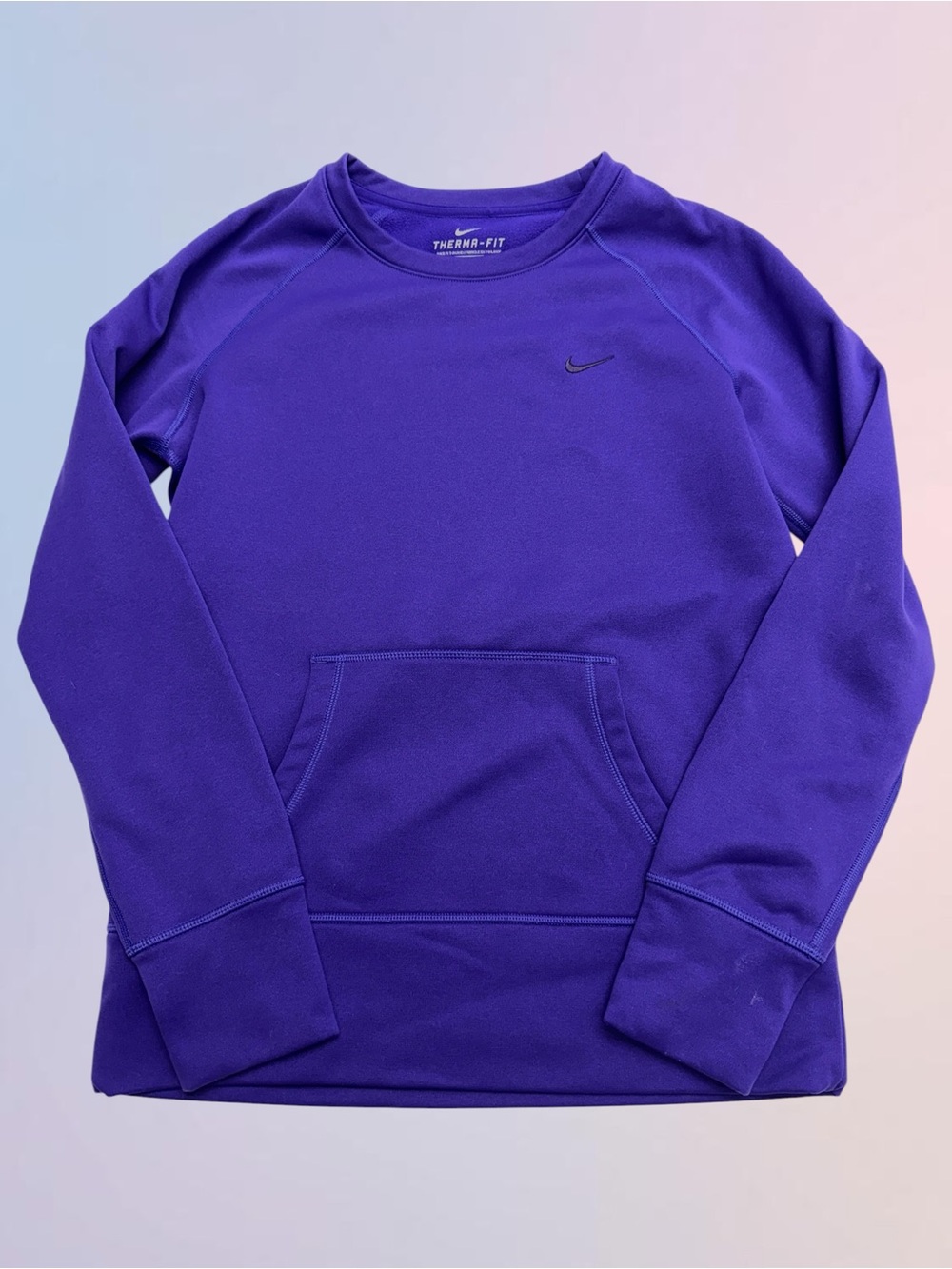 NIKE THERMA-FIT Women’s Medium Purple Crew Neck Sweatshirt